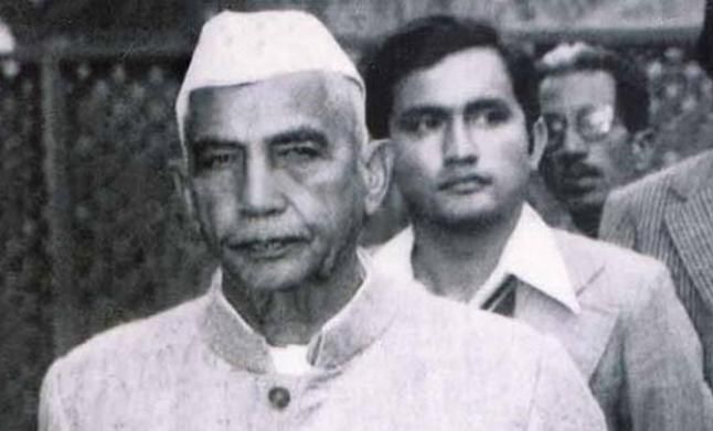 chaudhary charan singh जानिये उस इकलौती फिल्म के बारे में, जिसे चौधरी चरण सिंह ने देखा