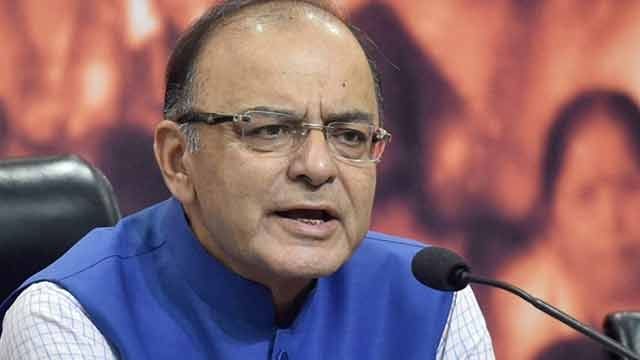 Arun Jaitley on note ban नोटबंदी: टैक्सों में हुआ इजाफा, लाए जाएंगे 500 के और नोट