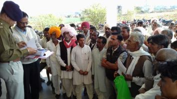 Canal with President assault नहर अध्यक्ष के साथ की मारपीट