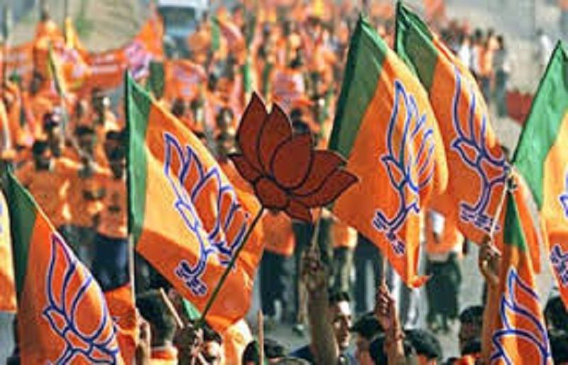 bjp यूपी, उत्तराखंड और पंजाब में बन सकती है BJP की सरकारः सर्वे