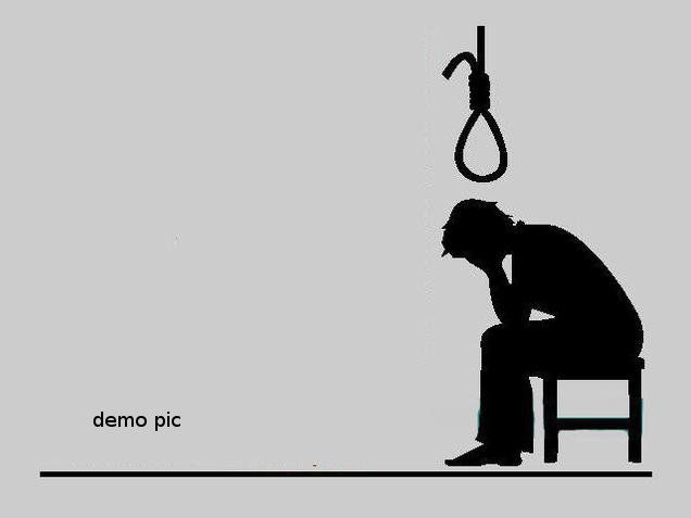 committed suicide by rope चाय के लिए पापा को बुलाने गया था मासूम, मिली लाश