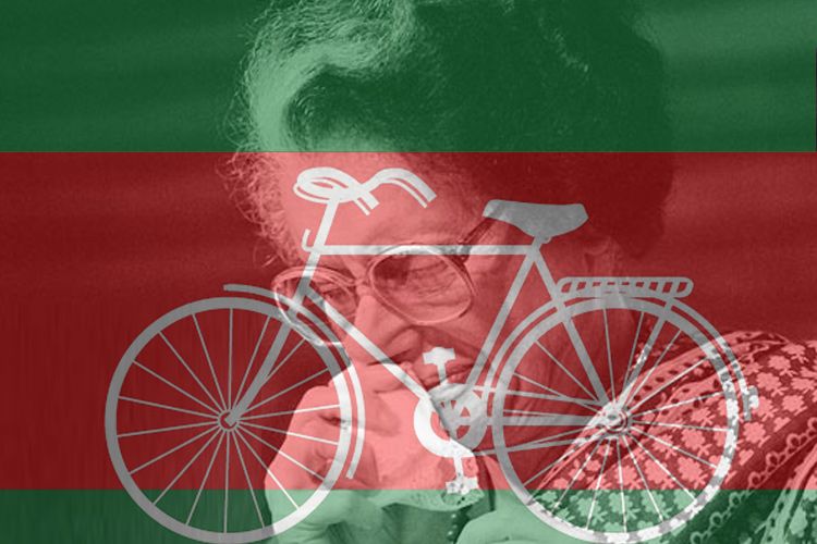 indira gandhi samajwadi party जिस साइकिल पर भिड़े हैं अखिलेश-मुलायम उसे ठुकरा चुकी थीं इंदिरागांधी