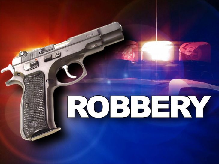 robbery महिला कॉलेज के पास हथियारबंद अपराधियों ने लूटपाट की घटना को दिया अंजाम