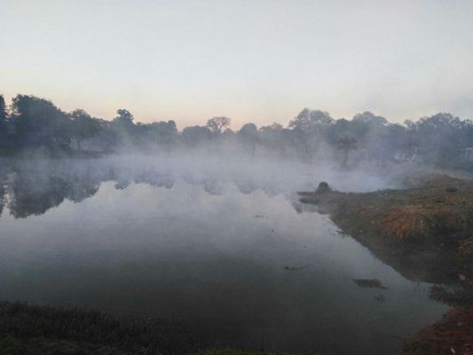 Pachmarhi ठिठुरी पचमढ़ी, झील से निकली भाप: देखिए लाइव वीडियो