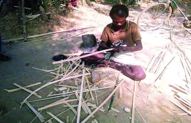 Balod : Daughters-in-law are sent to school in the 40 वर्षों से इस गांव में चली ली आ रही है ये प्रथा, 8वीं पढऩे के बाद ब्याह दी जाती है बेटिंयां