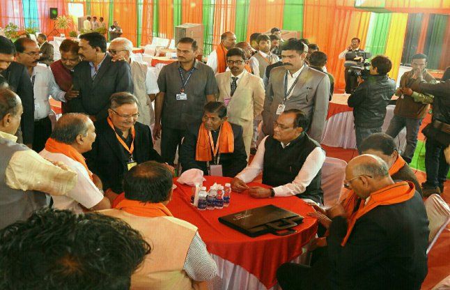 BJP State Executive two-day meeting attending arr बीजेपी प्रदेश कार्यसमिति की दो दिवसीय बैठक में भाग लेने दिग्गज पहुंचे राजनांदगांव