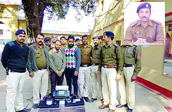walking forgery ओपन बोर्ड परीक्षा में चल रहा था फर्जीवाड़ा, स्कैनिंग में बदल दी जाती थी उत्तर पुस्तिका