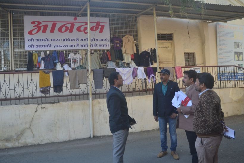 Collectorate, Wall, Righteousness, Ratlam, Mp, Off कलेक्टोरेट में बनी 'नेकी की दीवार'
