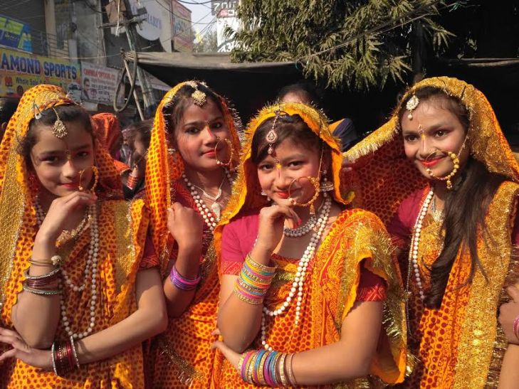 Makar Sankranti शहर में दिखे पहाड़ के रंग, उत्तरायणी मेले की हुई शुरुआत
