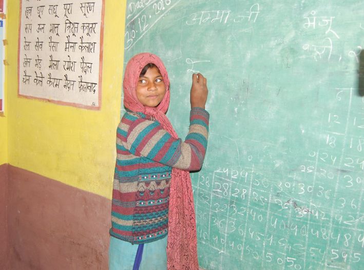 primary school, education, mp, madhy सरकार की ओर से करोड़ों रुपए खर्च फिर भी अच्छी शिक्षा को तरस रहे बच्चे