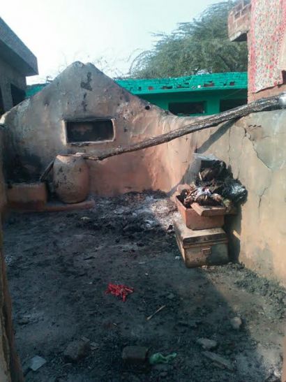 kanpur फूंस के बंगले में आग लगने से अधेड़ महिला की जिंदा जलकर मौत