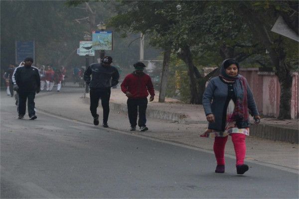 temperature is low, outbreak of cold wave ठंड रिकार्ड तोडऩे को आतुर: बरपाया कहर, 8 साल बाद न्यूनतम तापमान 2 डिग्री