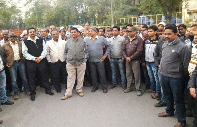 Plant saving initiatives running continuously लगातार चल रहा प्लांट बचाओ अभियान