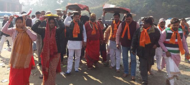 maa shakumbhari devi -2 डिग्री तापमान में भी नंंगे पांव पहुंचे मांं के भक्त