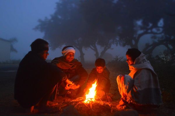 weather report of Nimar : khargone min 3.5, school खरगोन में 3.5, बुरहानपुर में पारा 4, खंडवा में स्कूलों का समय बदला