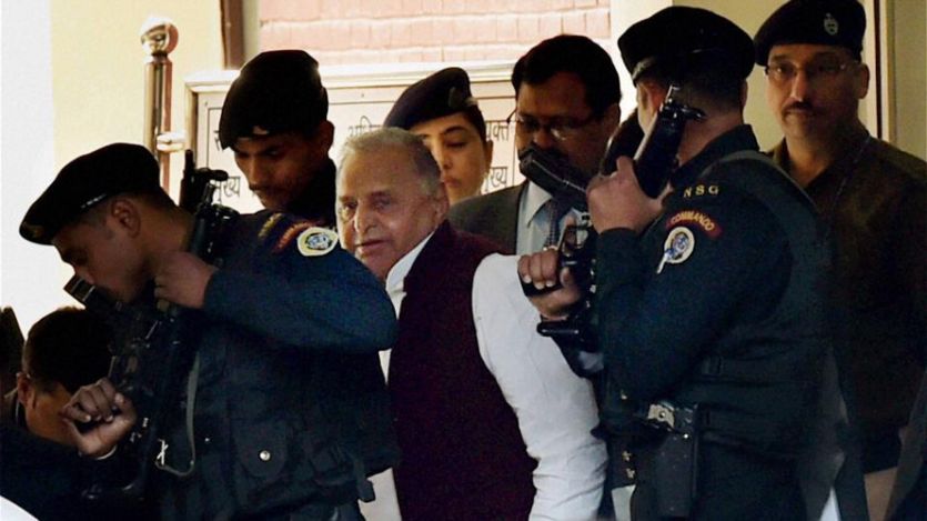 mulayam चुनावी दंगल में बबुआ को पटखनी देने के लिए मुलायम तैयार, खुद संभालेंगे कमान