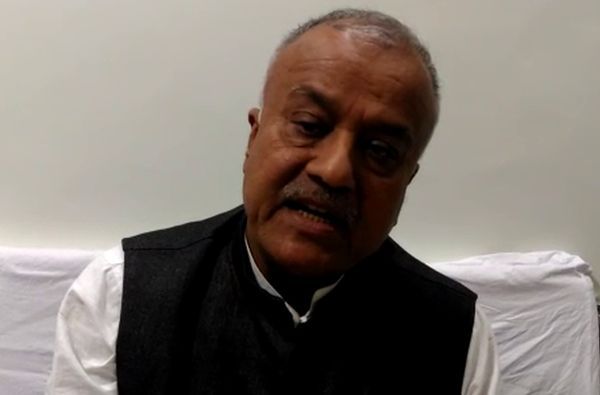 BJP state president Nand Kumar Chauhan said: No in भाजपा प्रदेश अध्यक्ष नंद कुमार चौहान बोले - हवाला कांड से मेरा और बेटे का लेना देना नहीं