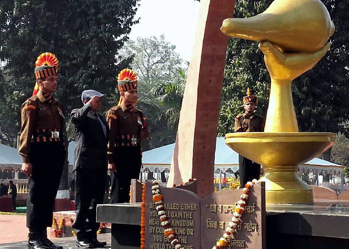 Veterans Day सेना ने मनाया पहला वेटरन्स डे, शहीदों को दी पुष्पांजलि