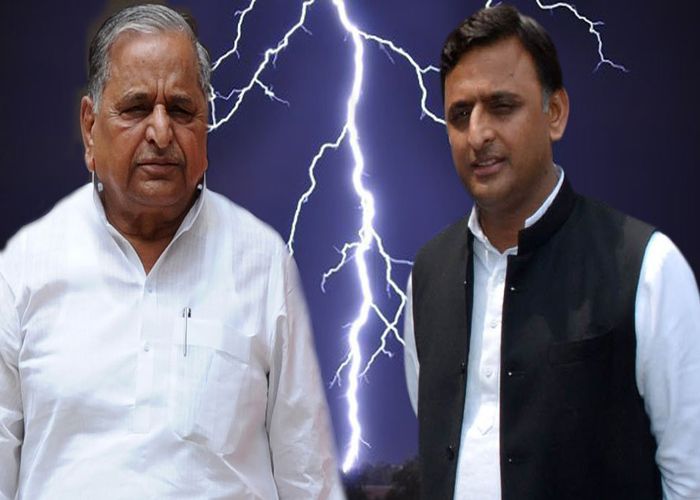 akhilesh अखिलेश-मुलायम के बीच घमासान में फंसे 'बदलू', BJP-BSP की भी नजर