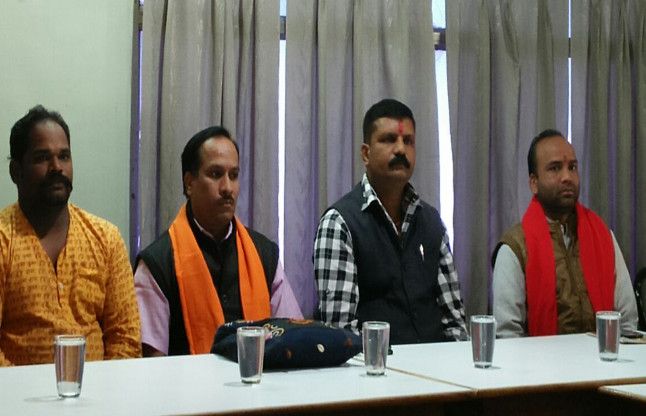 War with an individual who is responsible for reli लड़ाई किसी धर्म से नहीं व्यक्तिविशेष से है जो लालच देकर करा रहे धर्मांतरण: धर्म सेना