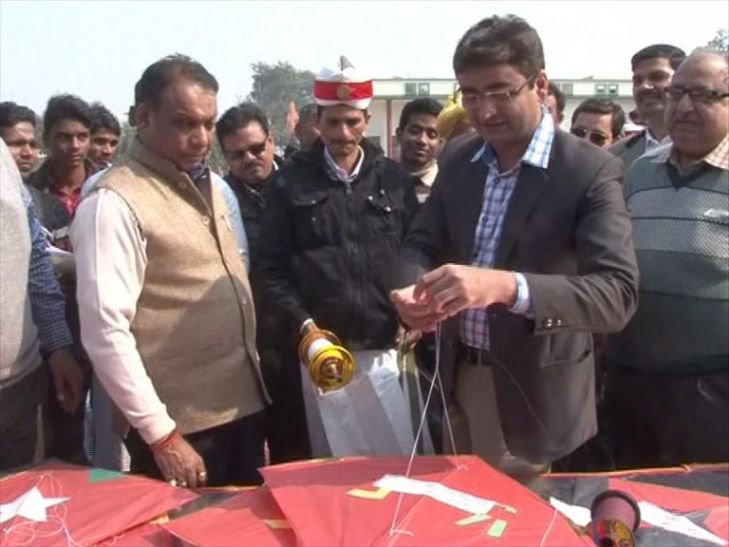 patang mahotsav मतदाता जागरूकता को लेकर मनाया गया पतंग महोत्सव