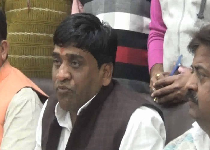 etawah सपा की सियासी जंग : जारी है अखिलेश-मुलायम खेमे के जिलाध्यक्षों का संघर्ष