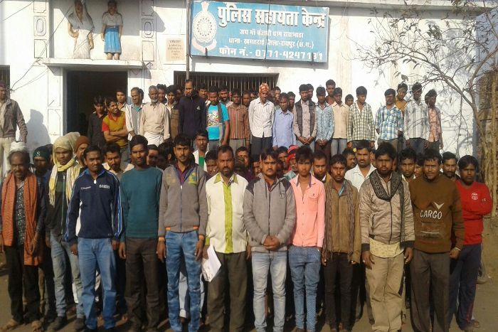 police arrested 65 persons राजधानी के आउटर में पुलिस की दबिश, बीना ID प्रूफ के 65 संदिग्ध पकड़ाए