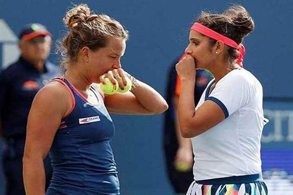 Sania Mirza Barbara Strycova एपिया अंतरराष्ट्रीय टूर्नामेंट के फाइनल में हारकर खिताब से चूकीं सानिया-स्ट्राइकोवा