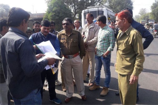 special checking campaign by traffic police आखिर पुलिस ने ऐसा क्या किया कि 15 दिन में आ गए साढ़े 16 लाख