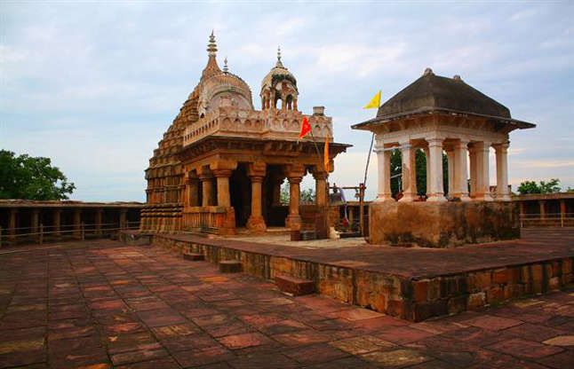 temple 10वीं शताब्दी का आयुर्वेद कॉलेज, ये है 64 योगिनी मंदिर में 81 मूर्तियों का रहस्य