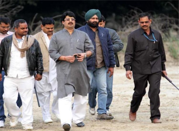 Raja Bhaiya राजा भइया के भाई ने कहा, सब जानते हैं कि कुण्डा-बाबागंज से कोई चुनाव नहीं जीत पाएगा
