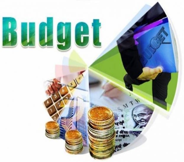 UP Budget #Budget: ई-टिकट पर सर्विस चार्ज खत्म, 2020 तक मानवरहित होंगे फाटक
