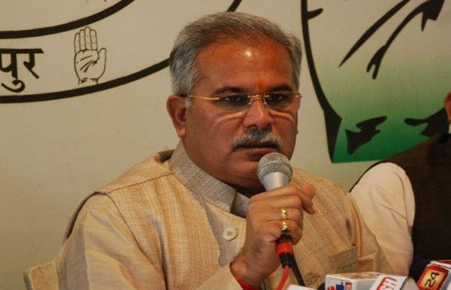 bhupesh baghel भ्रष्टाचार में फंसे भूपेश बघेल, मां और पत्नी पर भी केस दर्ज