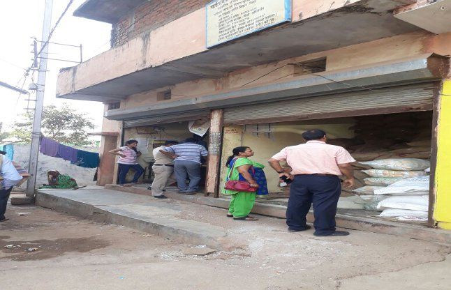 Off ration quota was suspended in the private stor आप भी जान लें अपने अधिकार और कानून
