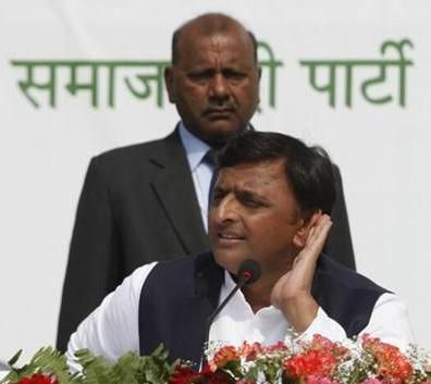 Akhilesh Yadav अखिलेश यादव ' के लिए व्यपारियों ने कसी कमर !