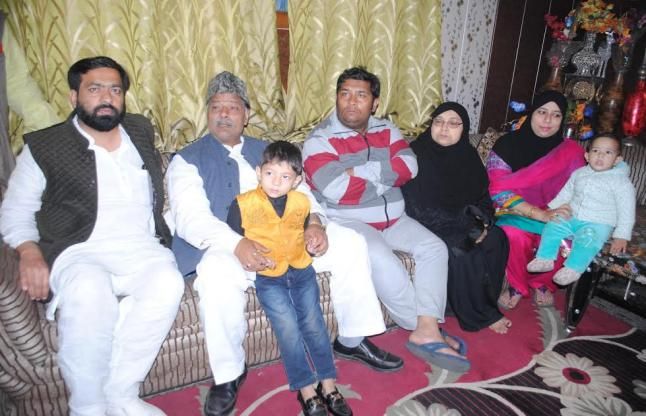 moradabad candidate चुनाव के बाद प्रत्याशियों ने ऐसे दूर की अपनी थकान