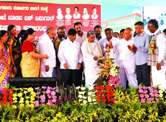 bangalore बस अड्डों पर मिलेंगी आधुनिक सुविधाएं: मुख्यमंत्री