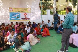 Indefinite, striking health workers अनिश्चितकालीन हड़ताल पर बैठे स्वास्थ्यकर्मी