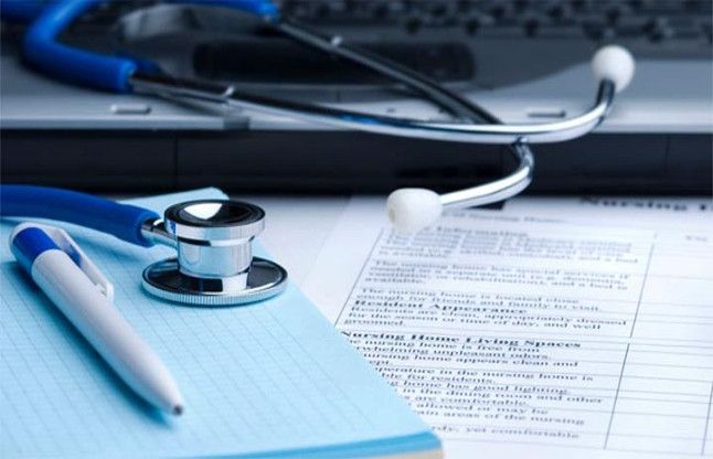 NEET नीट परीक्षा की निर्धारित आयु सीमा को चुनौती