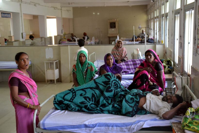raisen अनट्रेंड कर्मचारियों के हवाले रहीं स्वास्थ्य सेवाएं, भटकते रहे मरीज