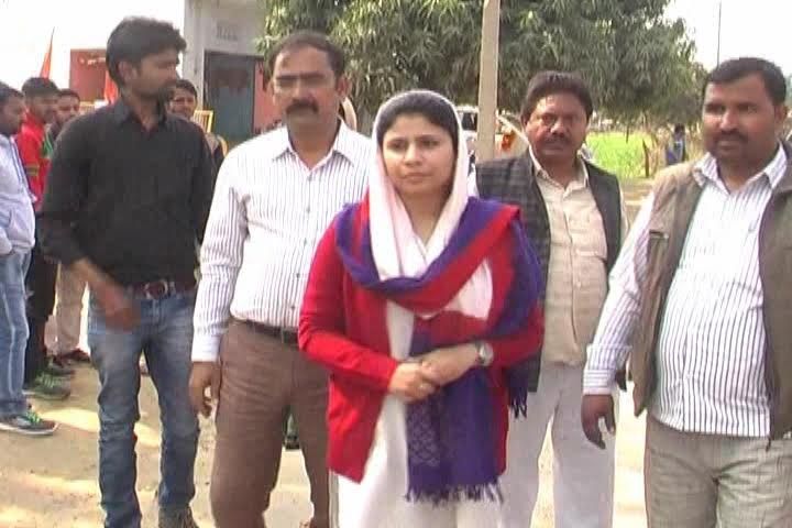 Zeba जेबा की जुबानी...नेता नहीं हूं, इसलिए झूठे वादे नहीं करूंगी