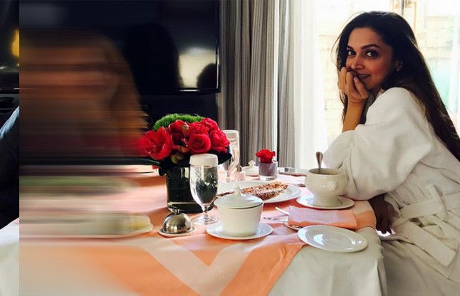 deepika दीपिका ने रणवीर को छोड़कर इस शख्स के साथ सेलिब्रेट किया वेलेंटाइन, देखें तस्वीर