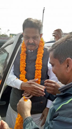 political जनता धोखा दे रही केंद्र व राज्य की सरकार