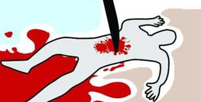 The young man was attacked by ax on reaching schoo स्कूल पहुंचकर युवक ने शिक्षक पर फरसे से कर दिया हमला, उपचार के दौरान मौत