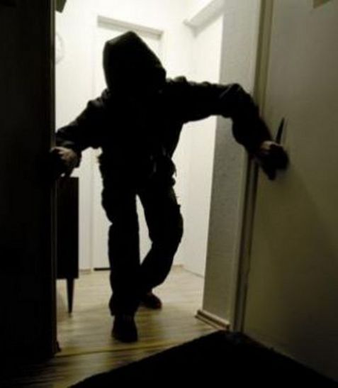 Woman thief arrested, bhopal, police, crime, Bagse बुआ और भाभी मिलकर भतीजे से कराती थी चोरी