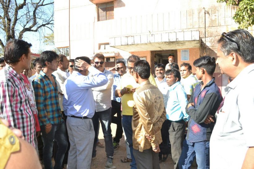 chhindwara स्पीड गवर्नर की कीमत पर आरटीओ में विवाद