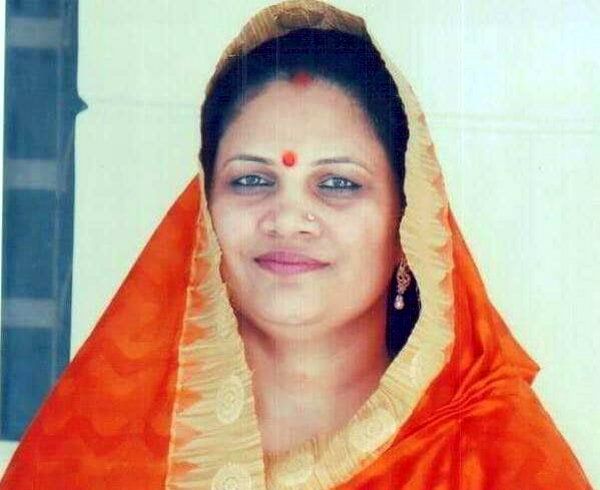 Neelam Mishra BJP महिला MLA के निर्माणाधीन कॉम्प्लेक्स पर निगम ने ठोका 19.65 लाख का जुर्माना