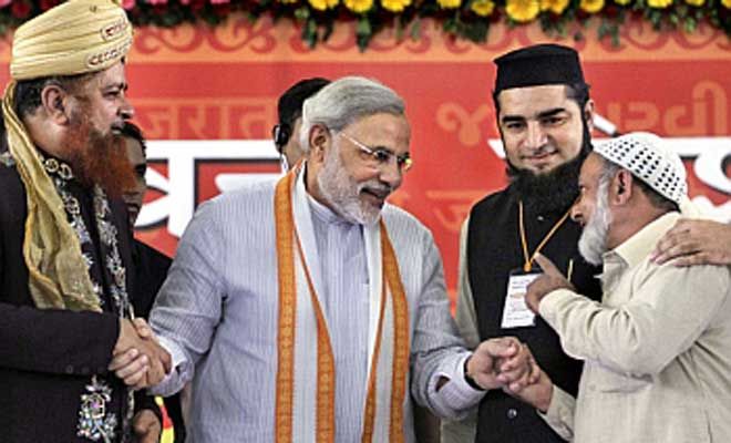 up election 2017, pratapgarh, political news मोदी के मुरीद शाहबाज खान बता रहे प्रतापगढ़ में दिखेगा किसका दम,देखें वीडियो