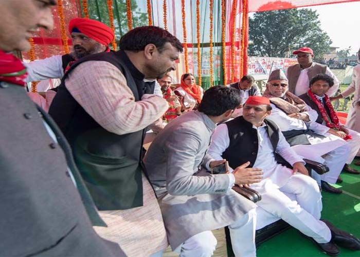 akhilesh चुनाव से ठीक पहले कांग्रेस ने चला अपना ट्रम्प कार्ड, विरोधियों के छूटे पसीने