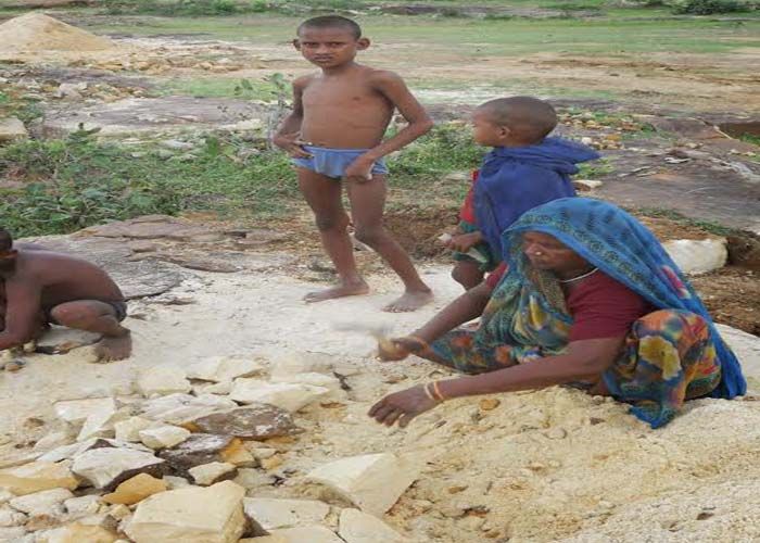 chitrakkoot माननीय हो गए मालामाल, इनकी जिंदगी है बेहाल